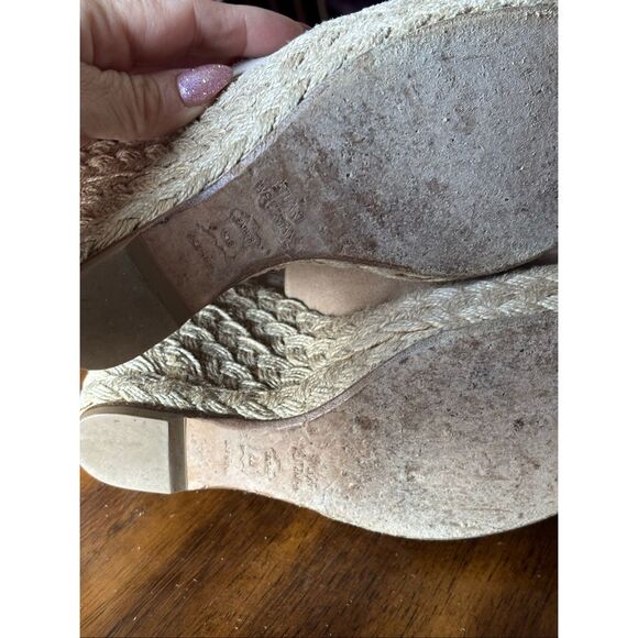 Wedges - Picture 7 of 12